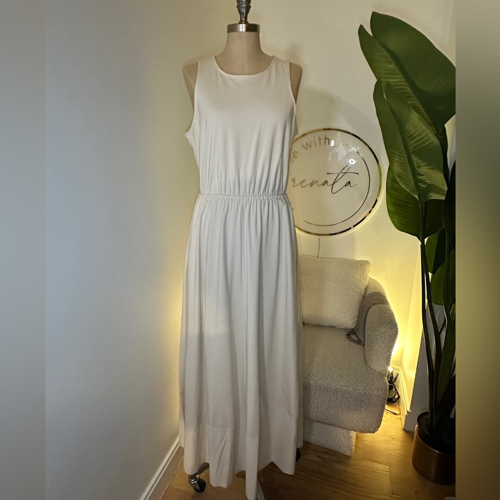 White Sleeveless Maxi Dress